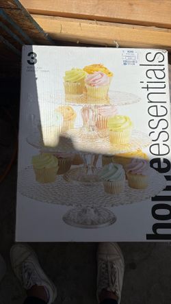 Cupcake glass tower
