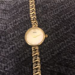Seiko ladies tennis bracelet watch w/pearl face