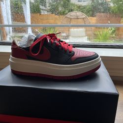 Women’s Air Jordan Elevate Size 8