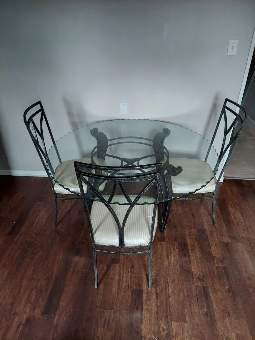 Dining Room Table With 3 Chairs