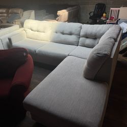 Sectional Couch (WE DELIVER)