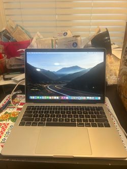 Apple MacBook Pro A1708-13.3”-2ghzI5,256gb,8gb,Webcam,Wireless-2016