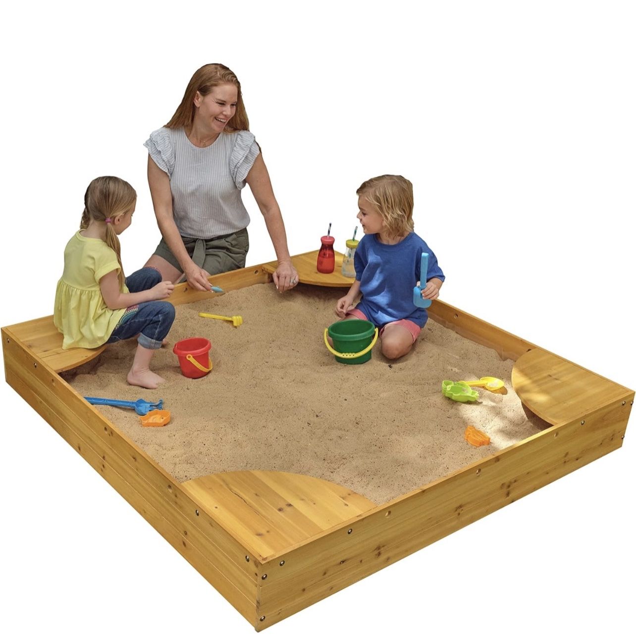 KidKraft Wooden Backyard Sandbox with Built-in Corner Seating and Mesh Cover