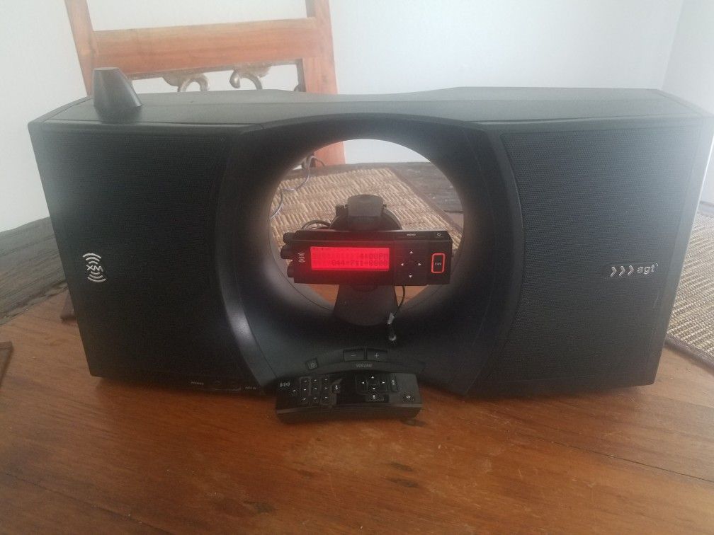 XM radio Sirius Sportscaster boom box AGT model XMB101UK Remote control