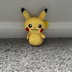 Hallmark Pikachu Itty Bittys 