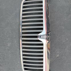 2003.2005.2004 Lincoln Navigator Grill