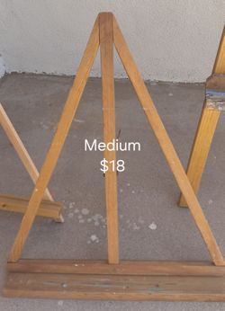 Medium Easel