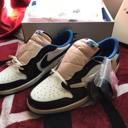 FRAGMENT DESIGN X TRAVIS SCOTT X JORDAN 1 RETRO LOW