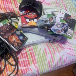 2 Xbox 360 With Games 