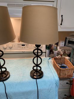 Pair of lamps excellent condition