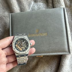 Plain skeleton royal oak ap