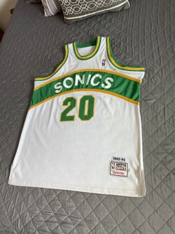 SONICS PAYTON HARDWOOD CLASSIC 1(contact info removed)  Size XL Best Offer Takes It Ok I Won’t Take 50
