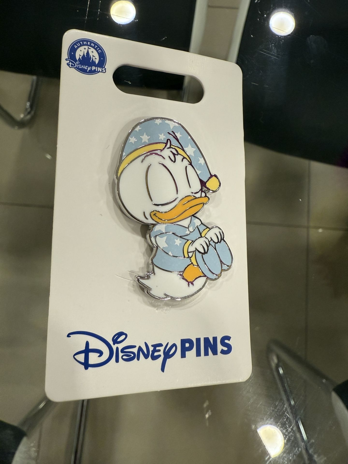 Disney Pin Sleeping Donald