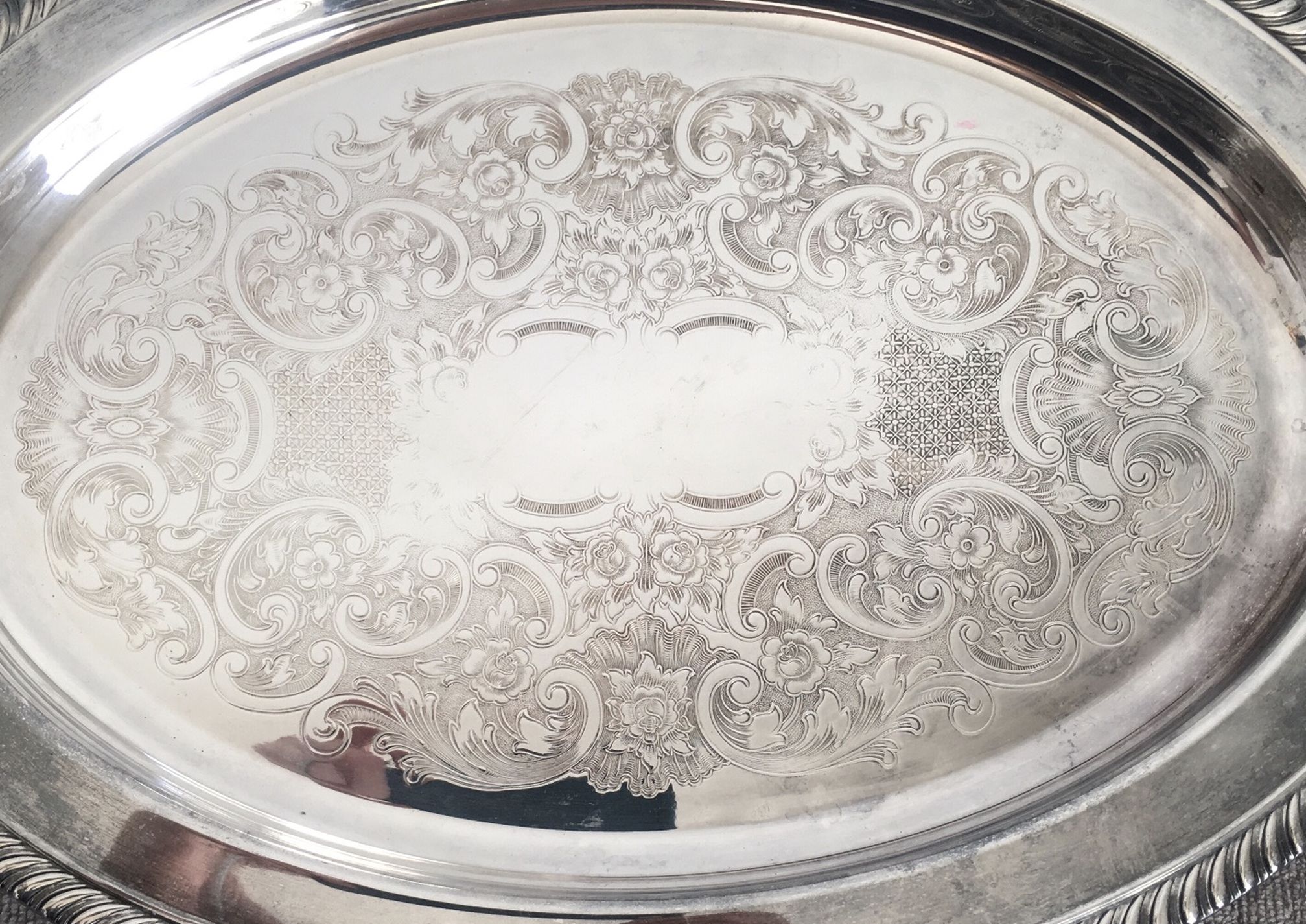 Leonard Silver Mfg Co Silverplated Hollowware 16” Oval Tray/Serving Platter with Gadroon edge