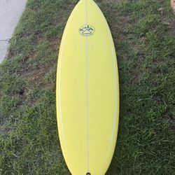 KJA Surfboard 6’0 Twin Fin ~35L