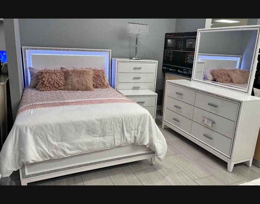 White Bedroom Set 4 Pcs New Finance Available