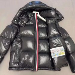 MONCLEAR PUFFER JACKET 
