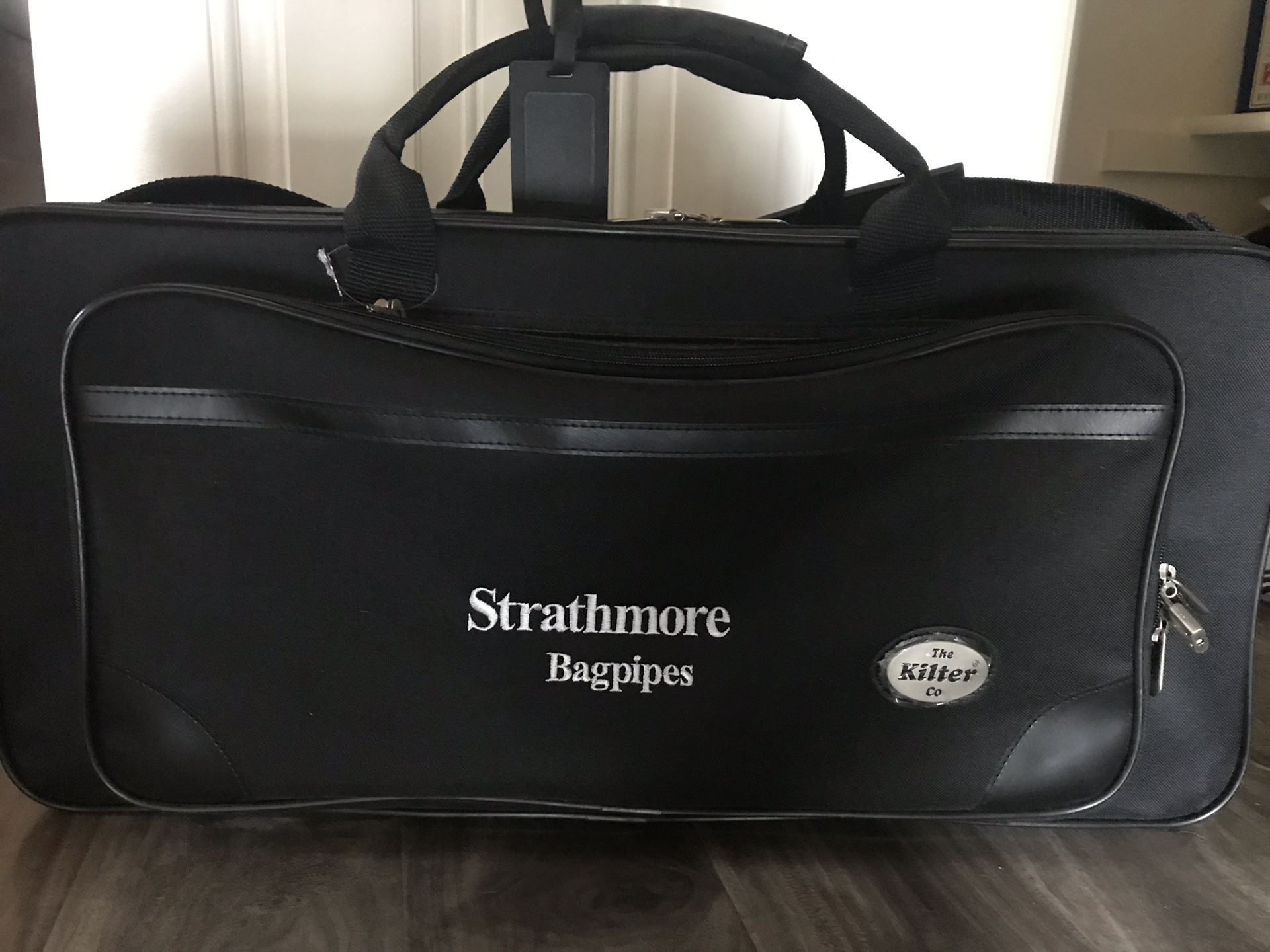 Strathmore Bagpipes Black Velvet bag
