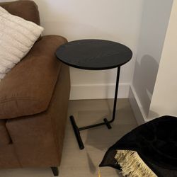C-table / Side Table 