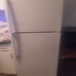 GE refrigerator works perfectly