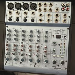 Alesis Multimix 8 Sub