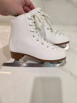 Ice skates kids size 2