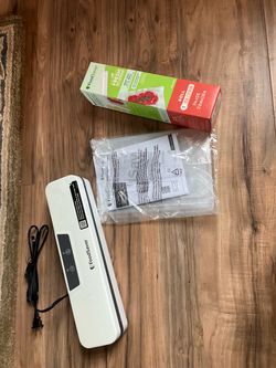 Food saver sealer plus bags!
