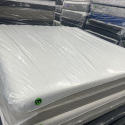 KING SIZE TEMPURPEDIC CLOUD MATTRESS & BOX SPRINGS BED SET