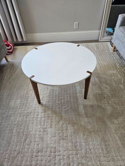 Coffee Table - Like New