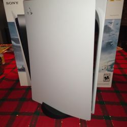 PS5 Disc Edition – Barely Used – No Controller/Game – $400