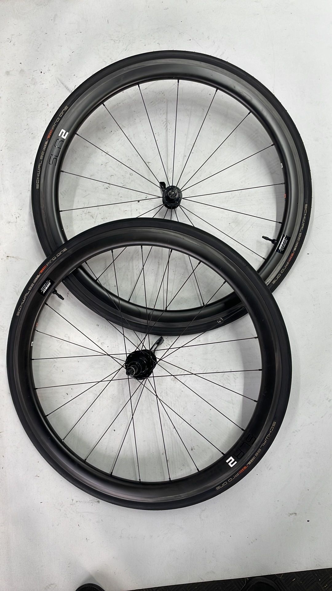 Giant SLR Carbon Tubeless Rim Brake Wheelset Shimano/SRAM 11 Speed