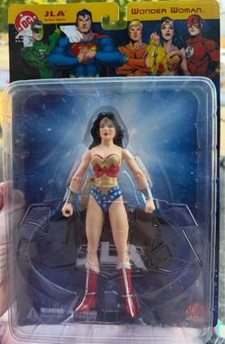DC justice league wonder women action figure