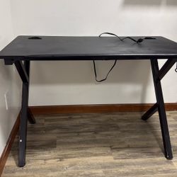 Free Mr Ironstone Gaming Desk