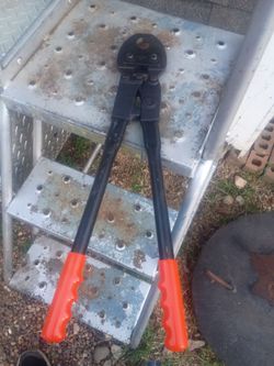 Zurn QC Quick Clamp PEX Pinch Crimping Tool
