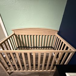 Baby Crib Graco 