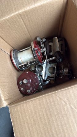 Vintage Baitcasting Fishing Reels Lot