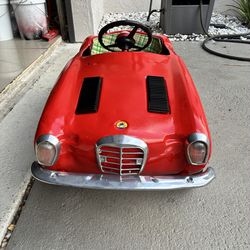 Beautiful Giordani Pedal Car