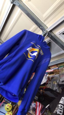 Los Ángeles Rams performance pullover hoodie size Youth XL