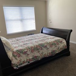 Queen Size Bed Set 