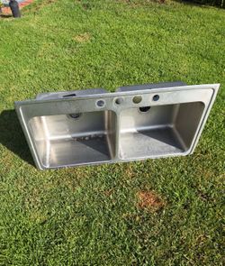 Kitchen sink