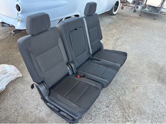 2025 Chevrolet Tahoe Rear 2nd Row Seat Set