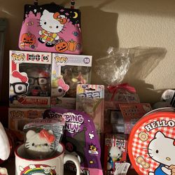 Hello Kitty Collectables 