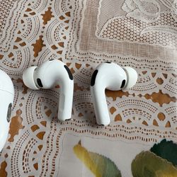 Used AirPods Pro 3 