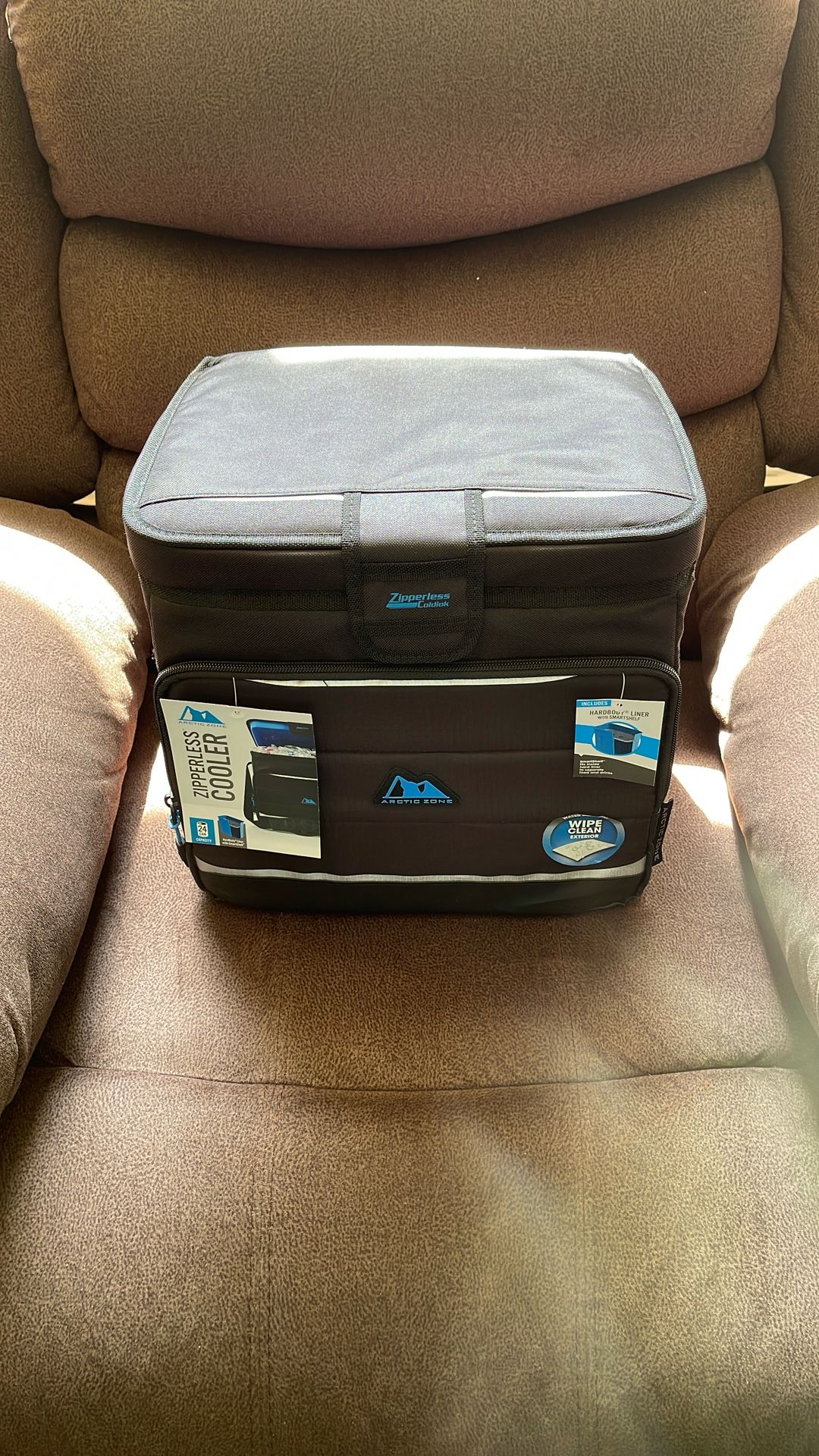 Artic Zone Can Cooler