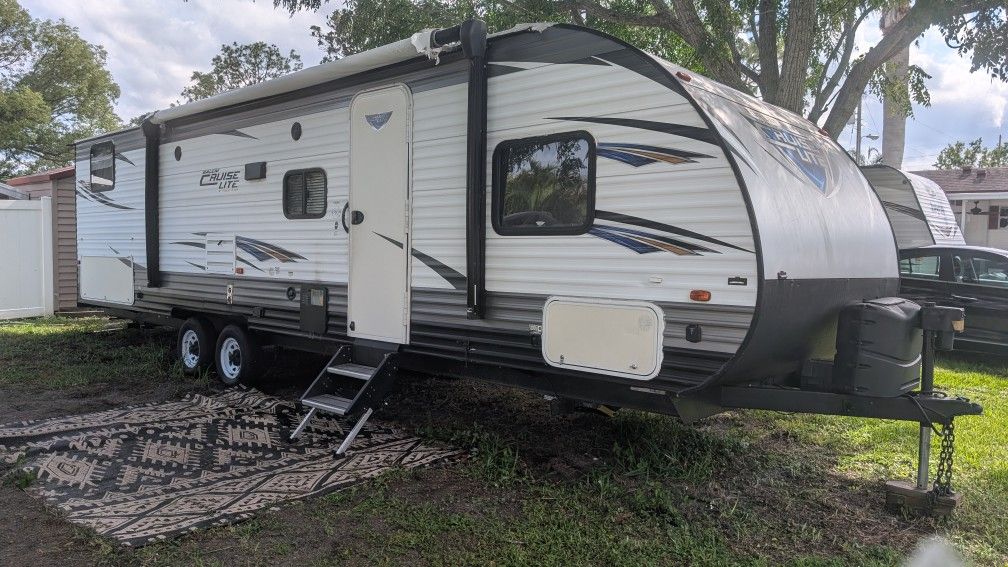 2018 Forest River 273QBXL