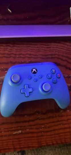 Blue Xbox x/s wired controller