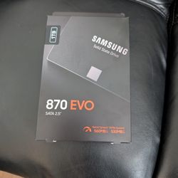 Samsung EVO 870 SSD - 1TB - New