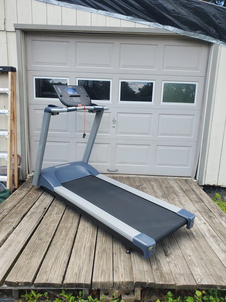 Precor 211 Treadmill Local Delivery Available