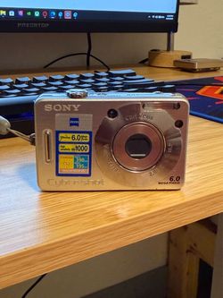 For Parts - Sony Cyber-shot DSC-w50 Digital Camera