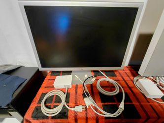 Apple Cinema HD Display 23" A1082 Aluminum Monitor w/ Orgl 90W Power Adapter